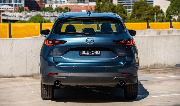 نمای عقب مزدا CX-5 