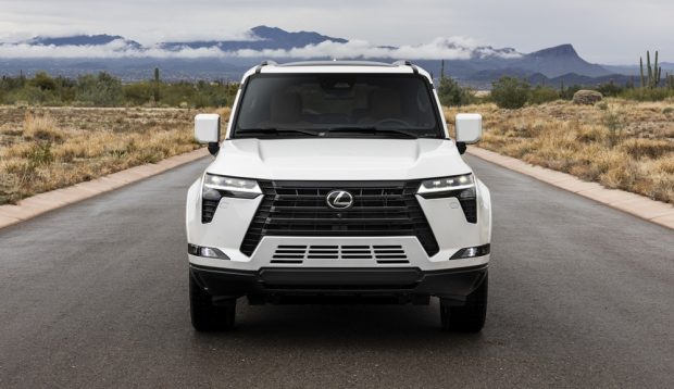 نمای جلو لکسوس GX مدل 2027