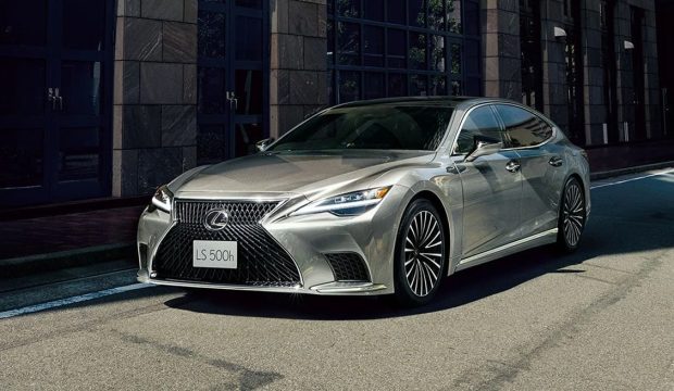 نمای جلو لکسوس LS مدل 2027