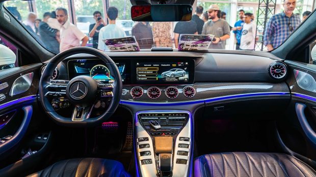 نمای کابین مرسدس AMG GT 63 S