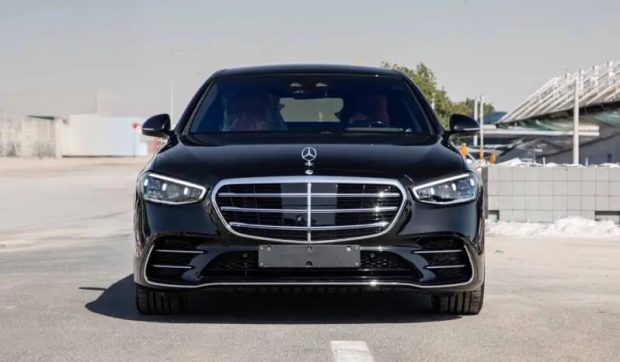 نمای جلو مرسدس بنز S580
