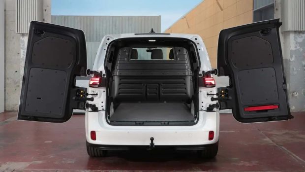 نمای عقب فولکس واگن ID. Buzz Cargo LWB