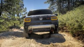 2027 Honda Passport TrailSport exterior (2)