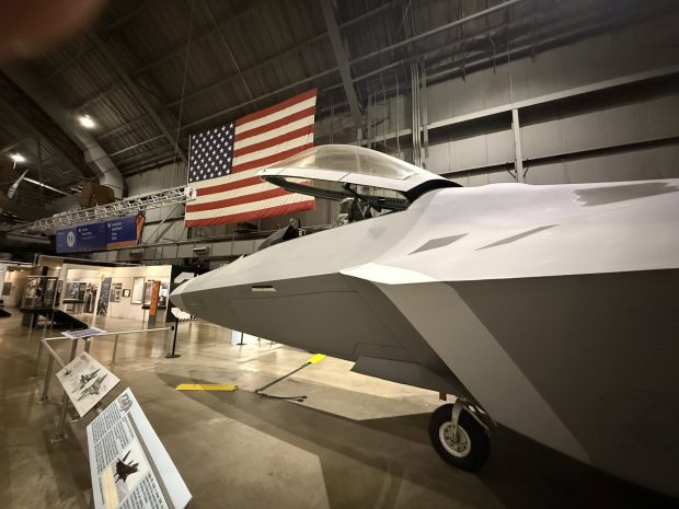 جنگنده J-20