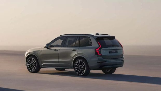 2028 Volvo XC90 T8
