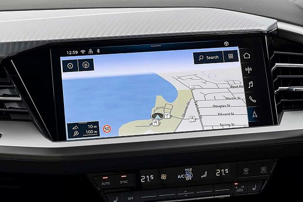 نمای کابین آئودی Q4 e-tron 45 مدل 2026