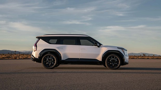 نمای جانبی کیا EV9 مدل 2027