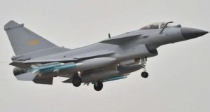 جنگنده J-10 چین