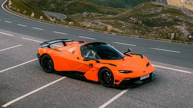 نمای جلو سوپراسپرت KTM X-Bow
