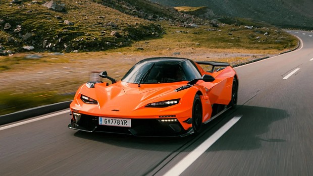 نمای جلو سوپراسپرت KTM X-Bow