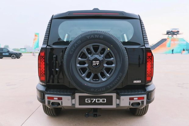 نمای عقب تیسان G700