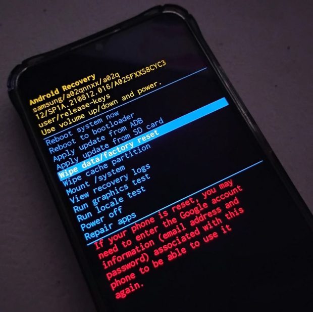 Wipe data/factory reset