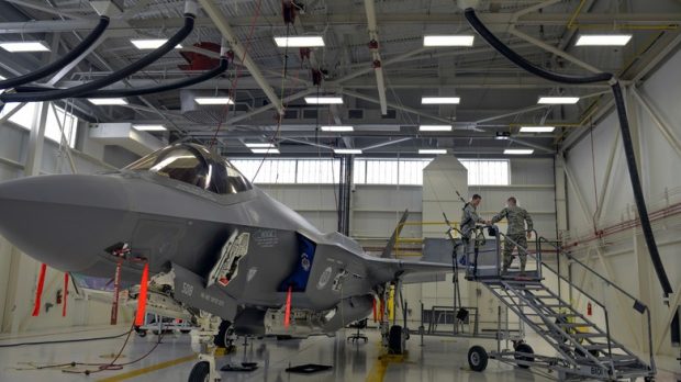 قطعات جنگنده F-35 آمریکا