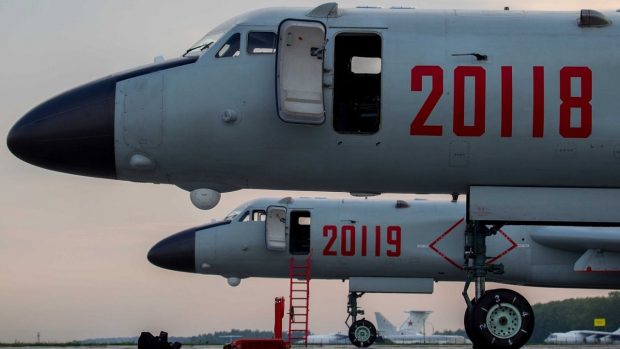 بمبافکن H-20 چین
