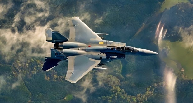 در سال 1985 یک جنگنده F-15 ماهواره‌ای را در ارتفاع 555 کیلومتری منهدم کرد؛ اتفاقی که تکرار نشد