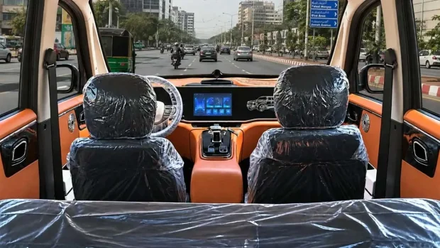 مینیون برقی نورا مستر