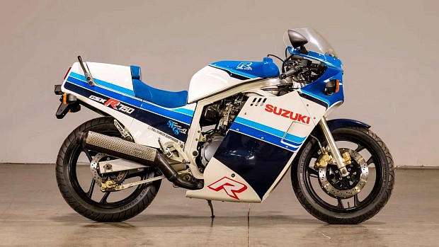 سوزوکی GSX-R750